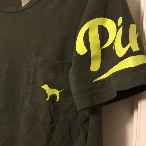 VS Pink Tee - Picture 2 of 3